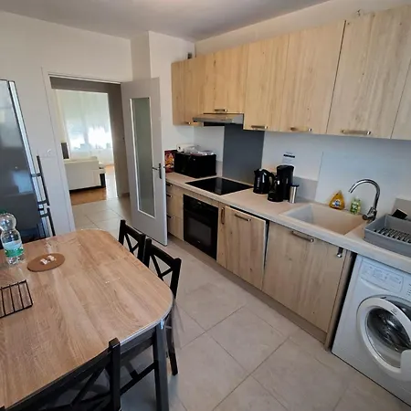 Le Huit Apartment *